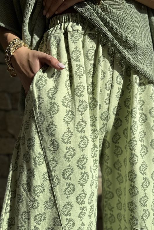 Indira Classic Barrel Pant Sage & Khaki